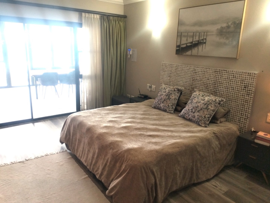 To Let 4 Bedroom Property for Rent in Outeniqua Strand Western Cape